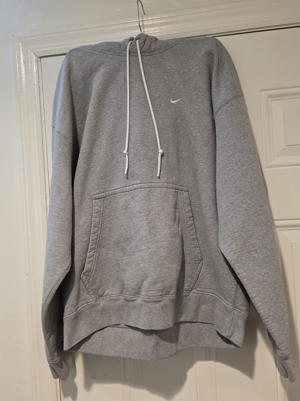 Nike Men's Gray Pullover Hoodie Sweatshirt